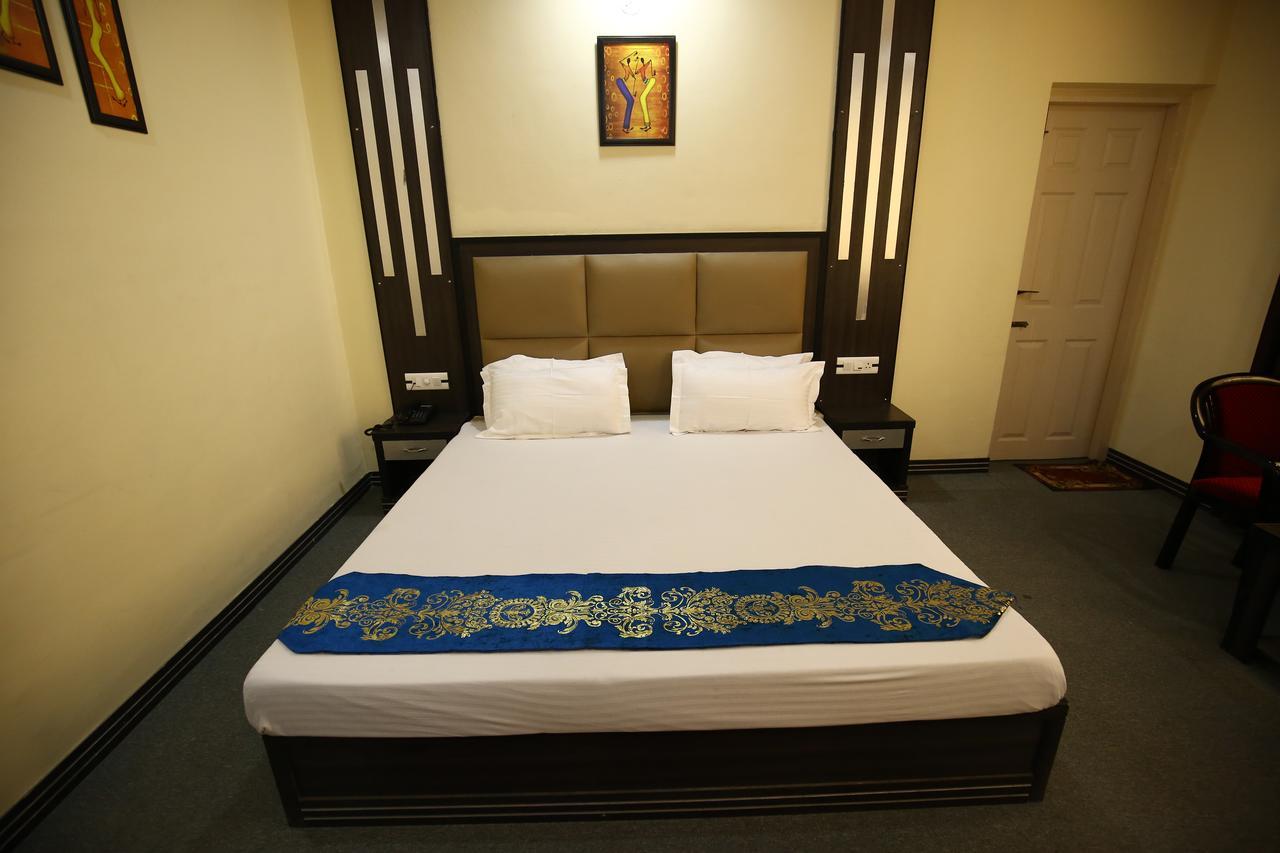Hotels Apple Nest - Former Lemon Tree Hotel Manāli Buitenkant foto